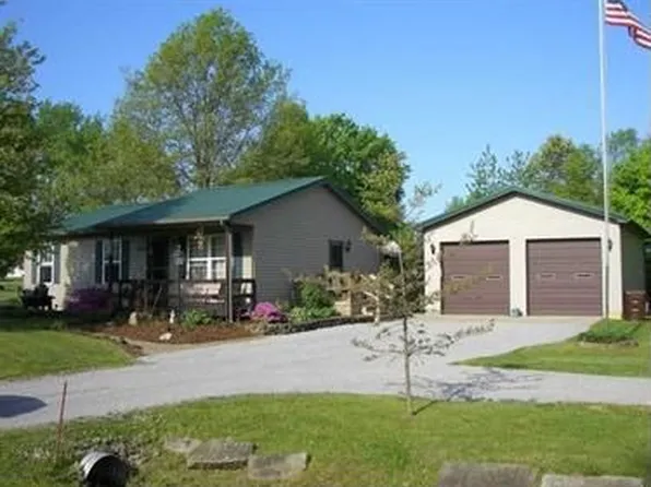 1910 Arlington Dr, Greenville, PA 16125