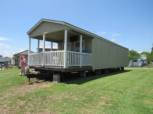 961 County Road 202, Sargent, TX 77414