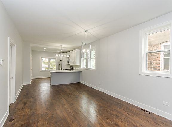 4th image of 2233 Cuyler Ave