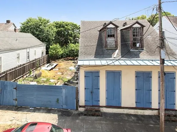 1924 Dauphine St, New Orleans, LA 70116