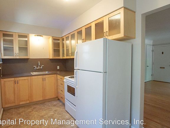 5th image of 2051 NW Irving St #8621675