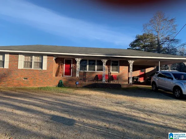 124 Woodland Dr, Talladega, AL 35160