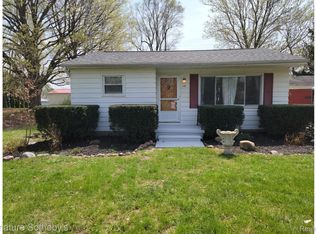 118 Daley Rd, Lapeer, MI 48446