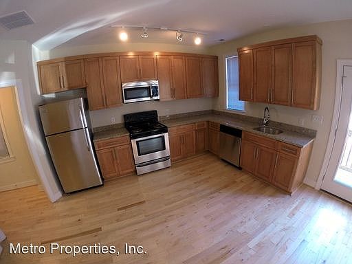 2nd image of 3014 Patterson Ave