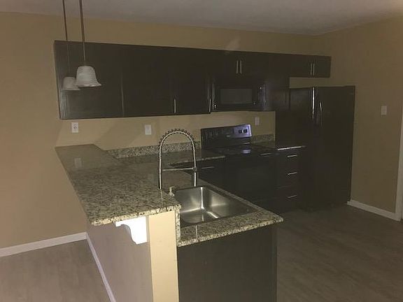 Typical Kitchen Area, Tates Mill Cabot