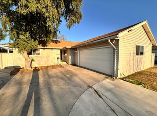 1008 Paloma St, Bakersfield, CA 93304
