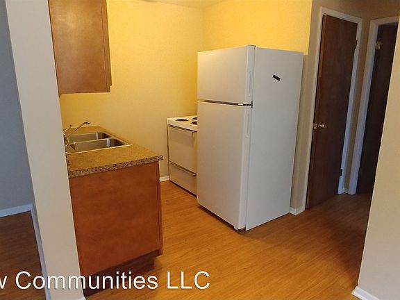 5th image of 3009 Westwood Northern Blvd APT 1