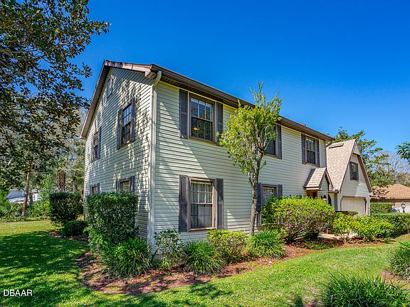 2nd image of 4 Whispering Pines Trl