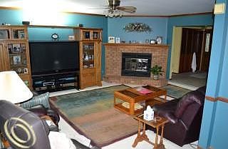 2nd image of 5618 Deerwood Ln