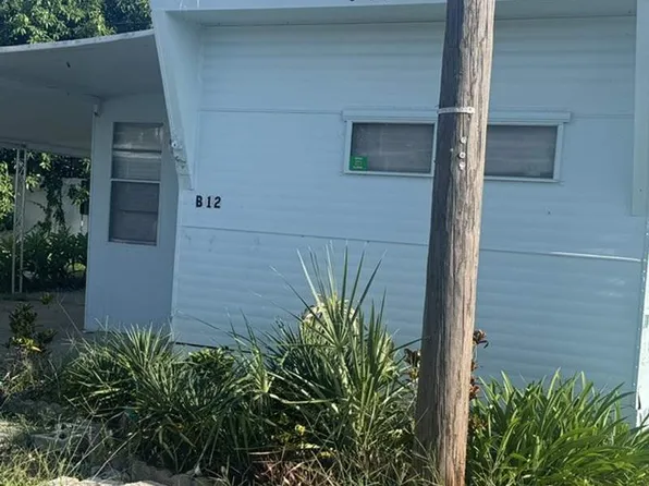 4918 14th St W Lot B12, Bradenton, FL 34207