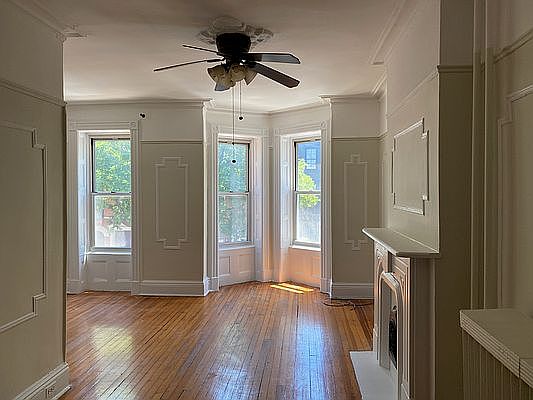 1st image of 370A 6th Ave #2