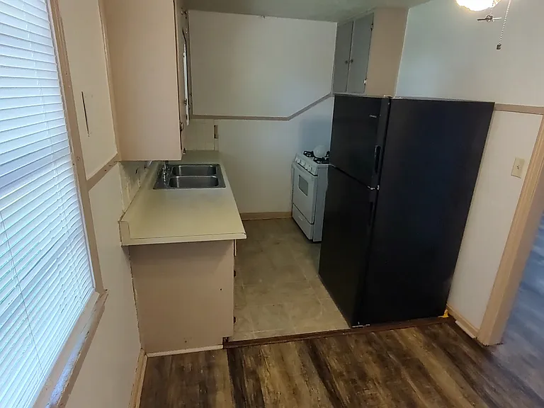 2428 S Ellis Ave — Photo 8