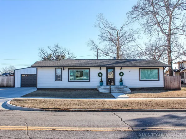 514 E 1st Ave, Bristow, OK 74010