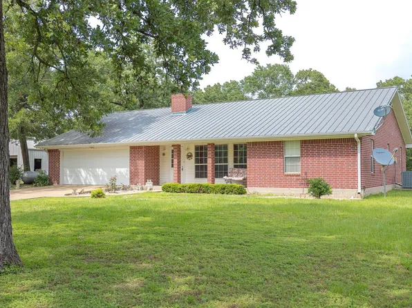 4988 Paso Fino Ln, Madisonville, TX 77864