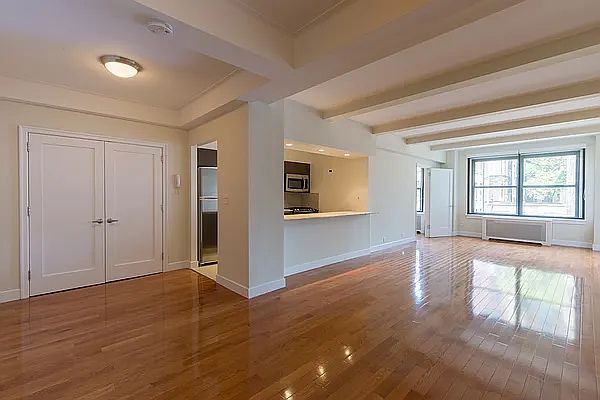 1st image of 400 E 58th St APT 3D