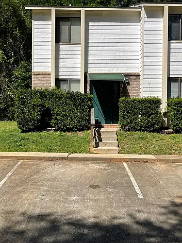 220 Candlebrook Dr Photo 1