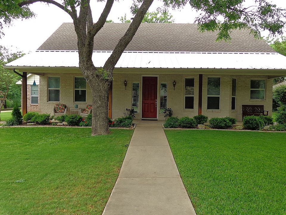 1st image of 8903 Halfway Hill Ct