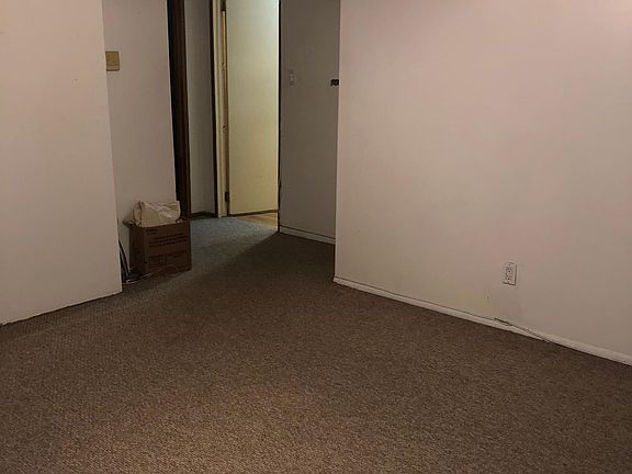 3rd image of 2665 Rowehl Dr