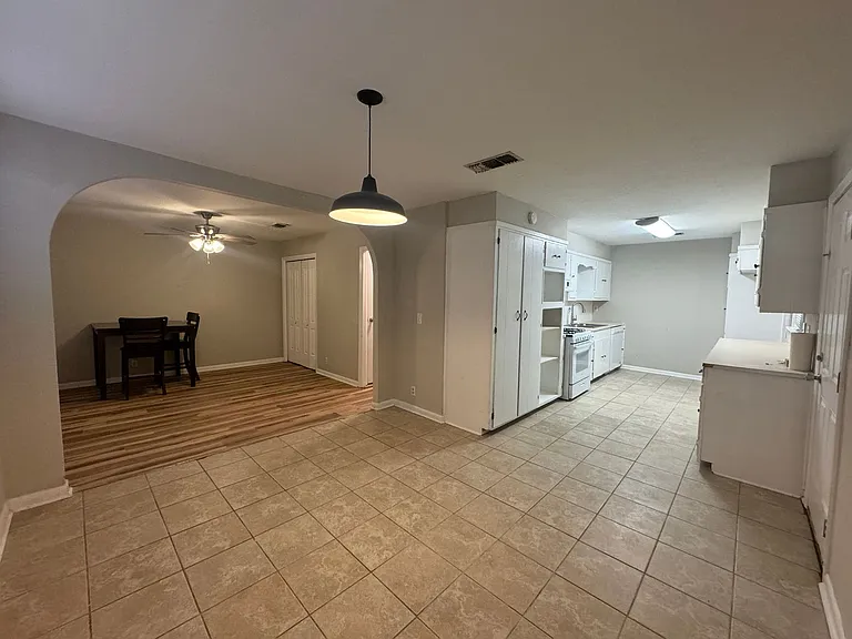 9434 Palmetto Ln — Photo 3