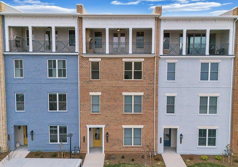 1st image of 415 E Eheart St #143A