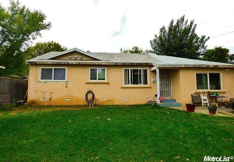 1st image of 2621 Norcross Dr