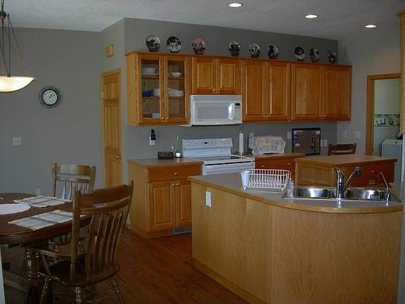 3rd image of 24400 W Cedar Lake Dr