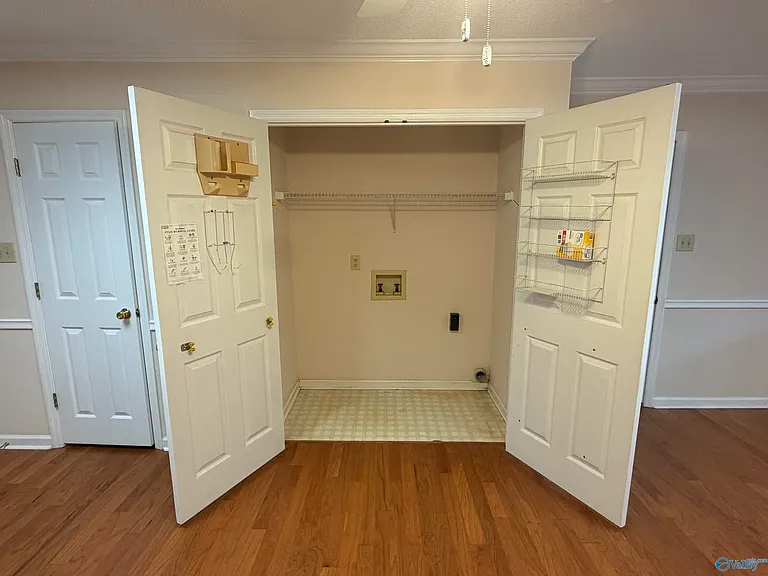 701 Rigel Dr SW — Photo 43