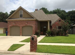 505 Willow Bnd, Youngsville, LA 70592