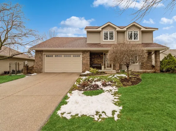 2226 Buchanan Dr, Ames, IA 50010