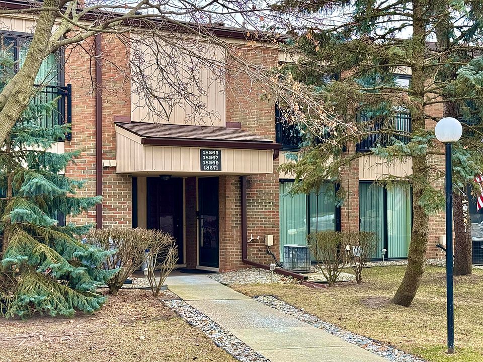 1st image of 18269 University Park Dr
