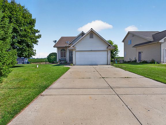 2nd image of 290 Somerset Dr