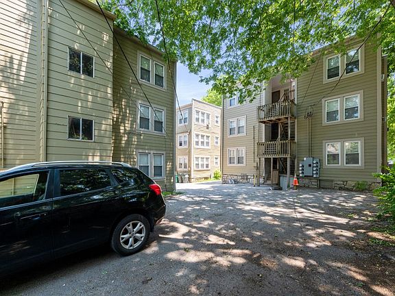 5th image of 3700-3706 Washington St #509-2W