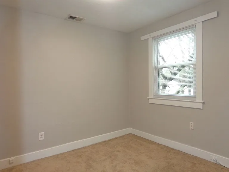 307 W Little Creek Rd #B — Photo 14