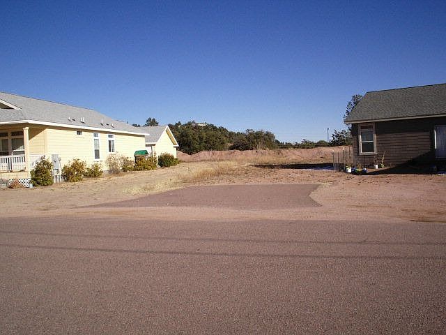 2nd image of 613 S Townsite Cir