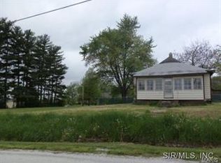 1901 Vandalia St, Hillsboro, IL 62049