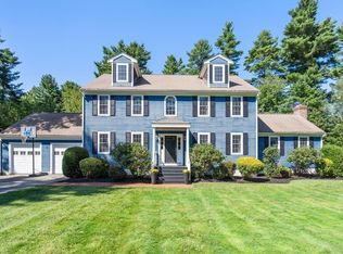 118 Paradise Ln, Rochester, MA 02770