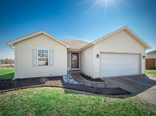 4717 Erinwood Ct, Evansville, IN 47725