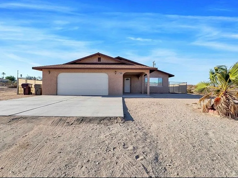 73596 Buena Vista Dr — Photo 1