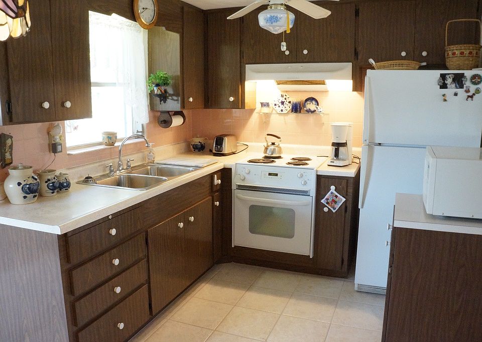 1st image of 740 Orchard Ln