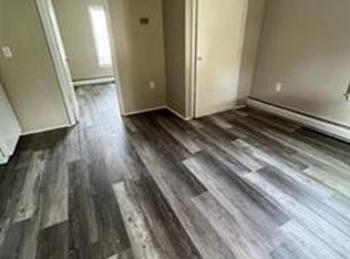 72 Highland St APT B, West Warwick, RI 02893