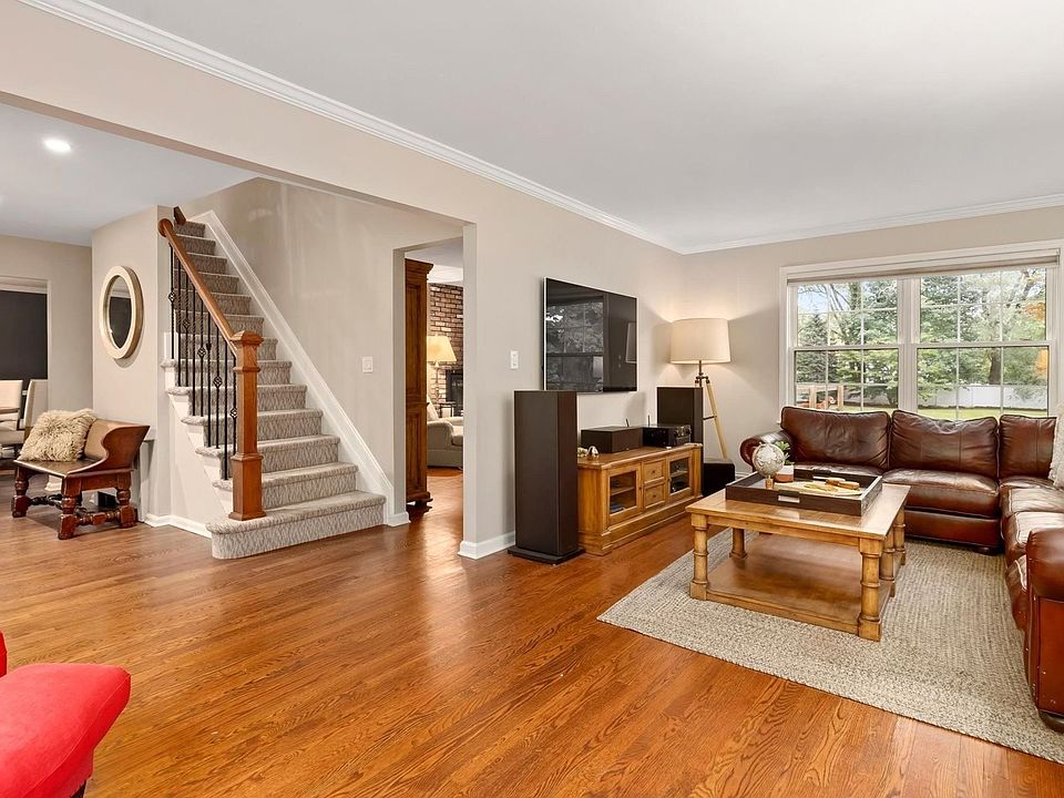 240 Plainview Rd, Woodbury, NY 11797 Zillow