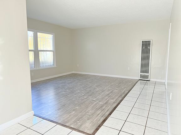 4th image of 11632 Truro Ave APT A