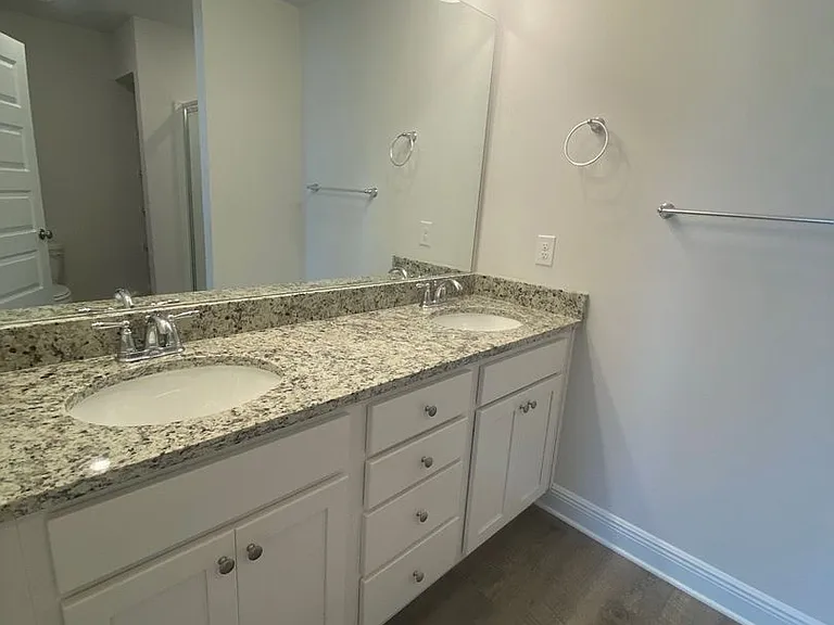 1647 Caleigh Ct — Photo 17