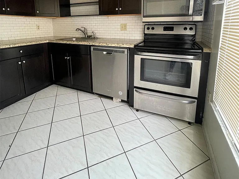4158 Inverrary Dr #111 — Photo 35