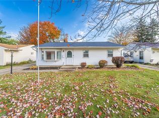 292 Nobottom Rd, Berea, OH 44017