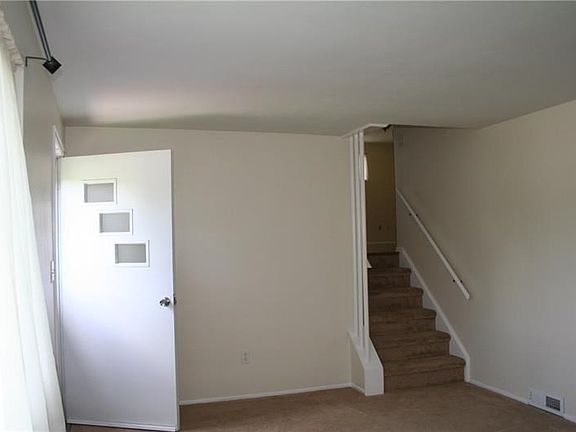 2nd image of 13700 Saint Clair Dr
