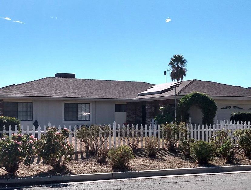 1st image of 41443 Acacia Ave