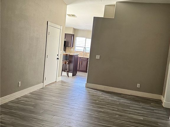 5th image of 5396 Golden Barrel Ave