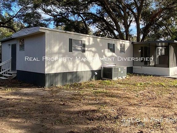 3rd image of 4406 N Pine Dr