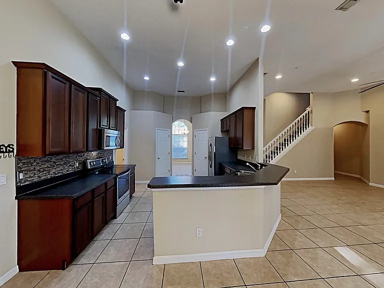 3465 Bromfield Dr — Photo 4